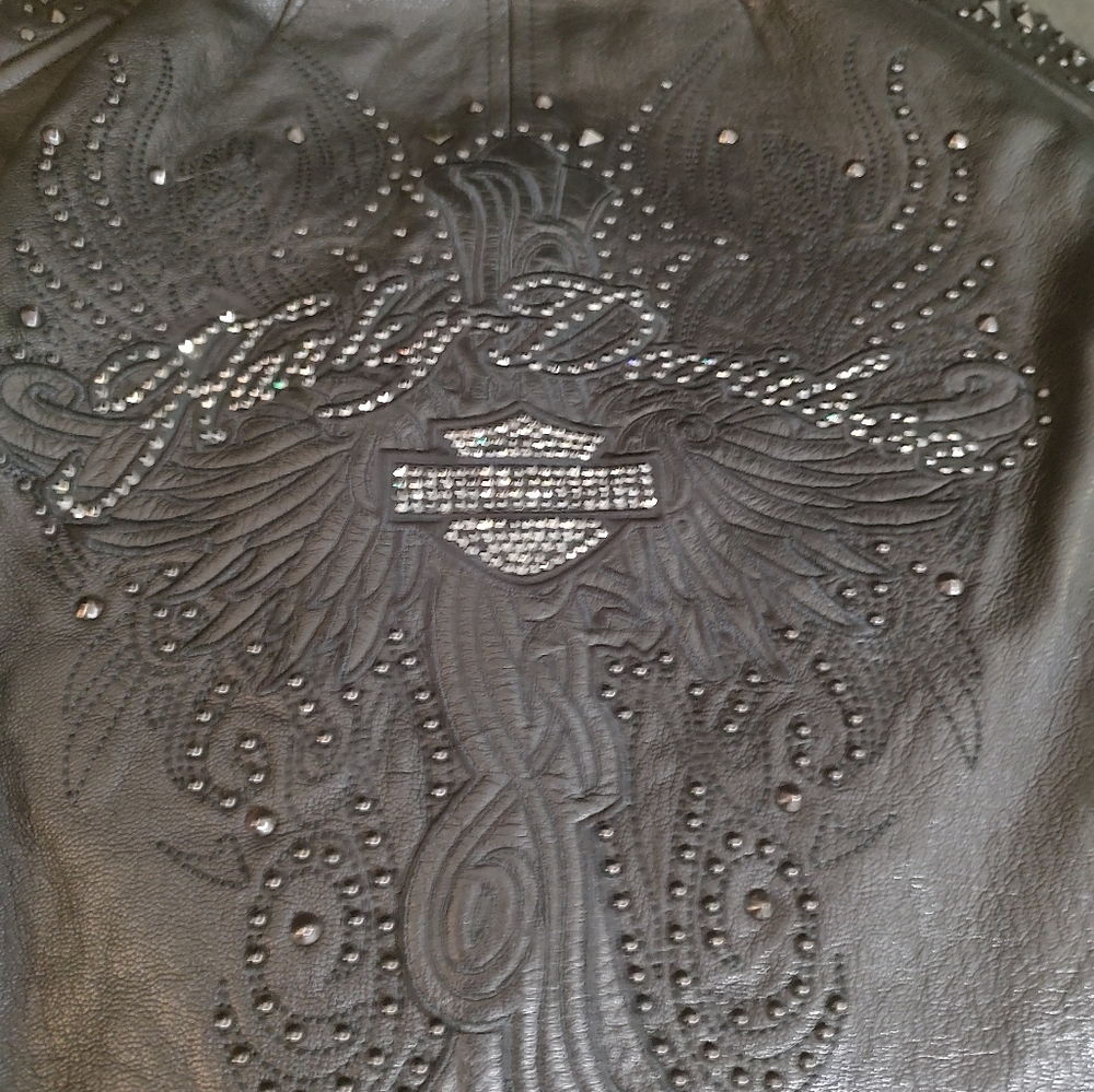 Woman's XL Harley Davidson leather jacket